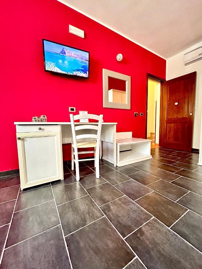 B&B L'Angolino Della Nonna Castelluzzo Exteriör bild