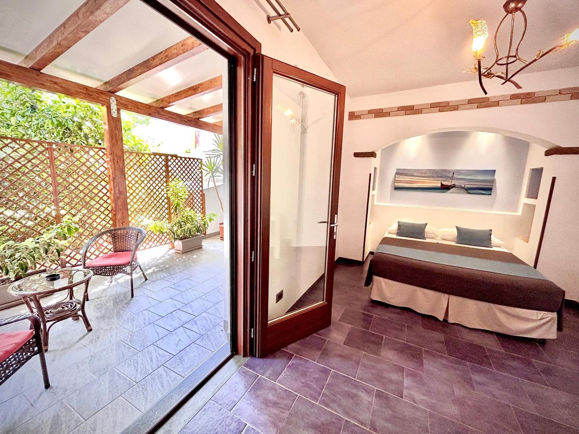 B&B L'Angolino Della Nonna Castelluzzo Exteriör bild