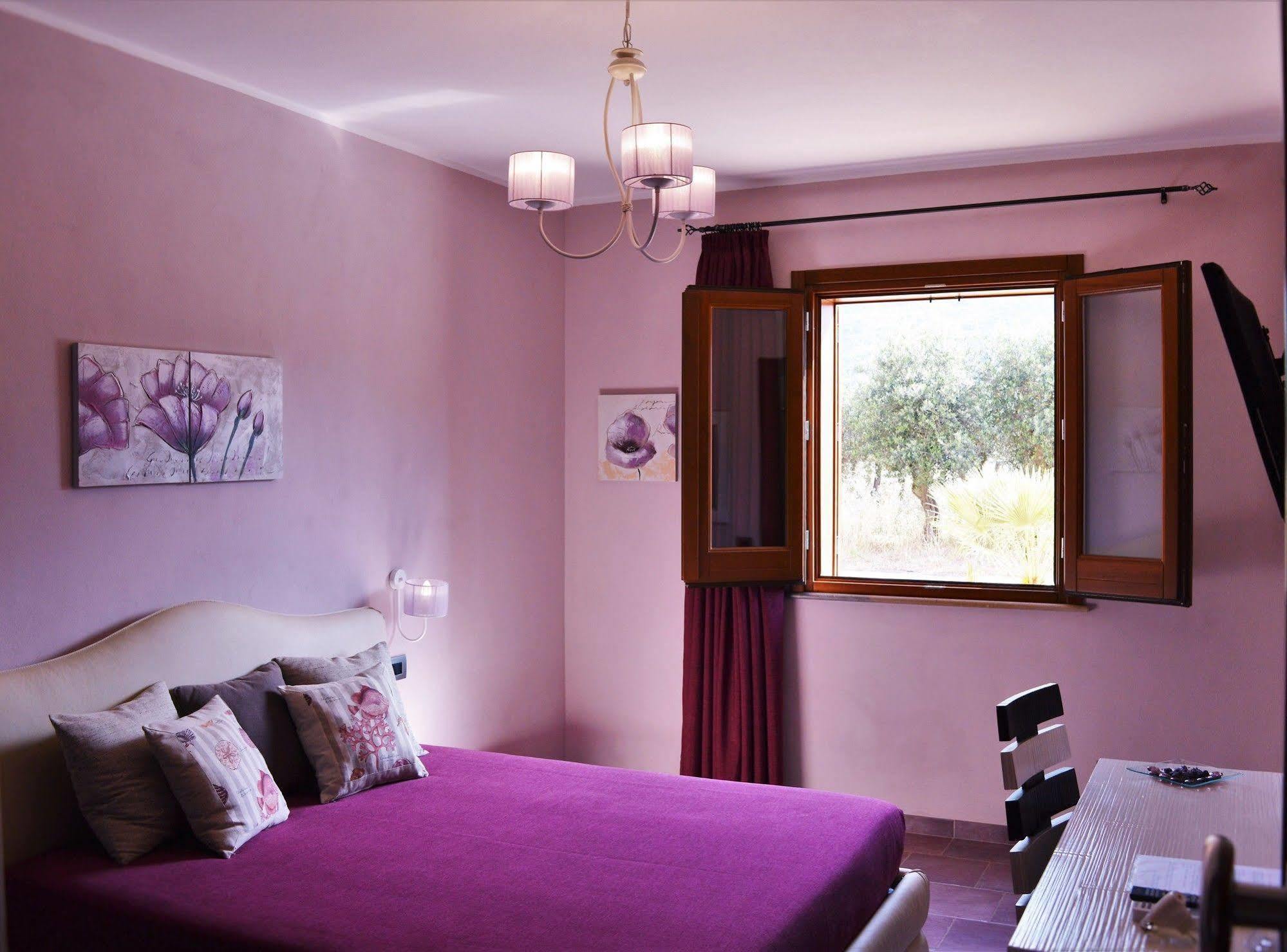 B&B L'Angolino Della Nonna Castelluzzo Exteriör bild